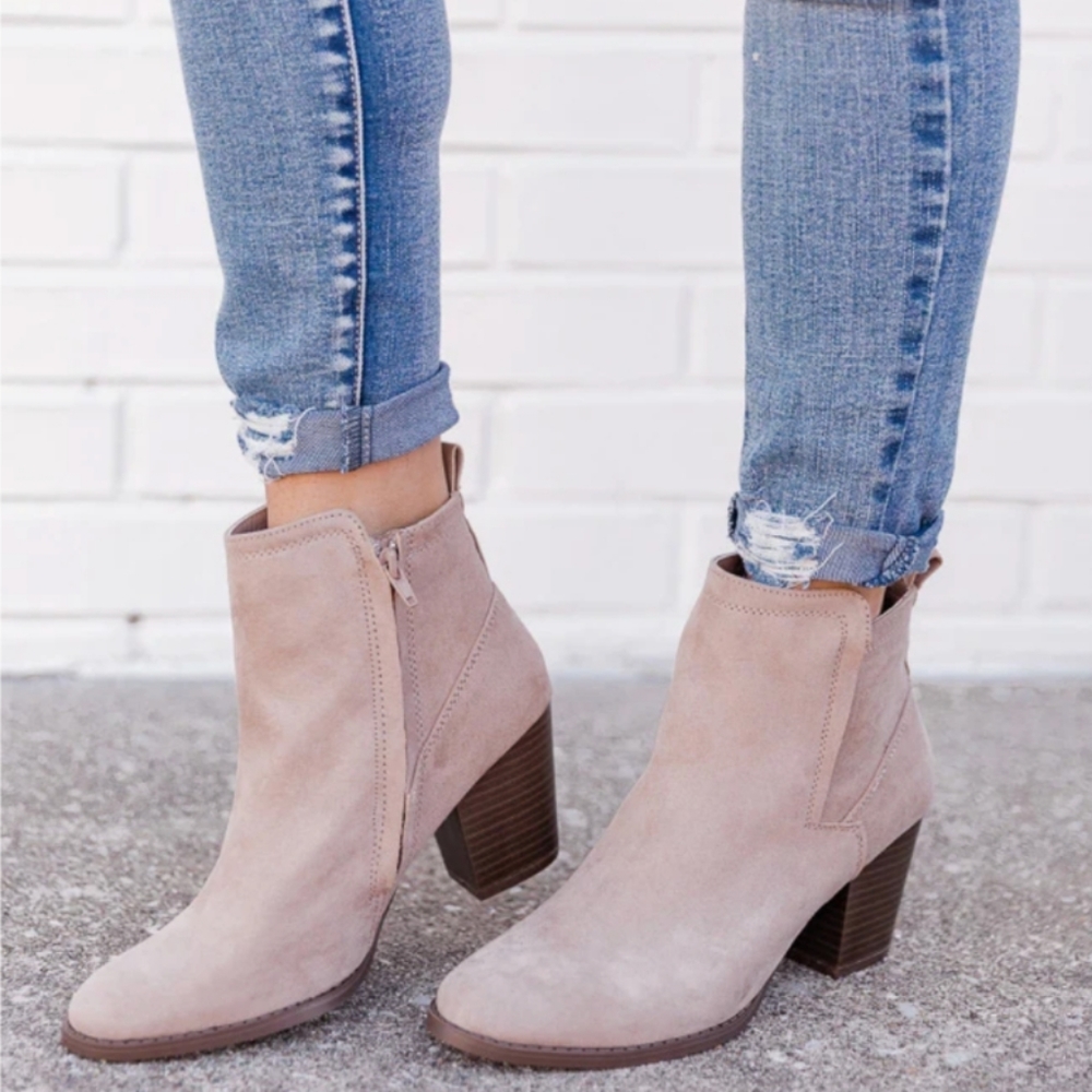 Pink Lily | Carissa Booties